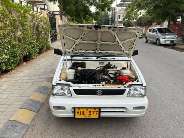 suzuki-mehran-20102011-total-original-big-10