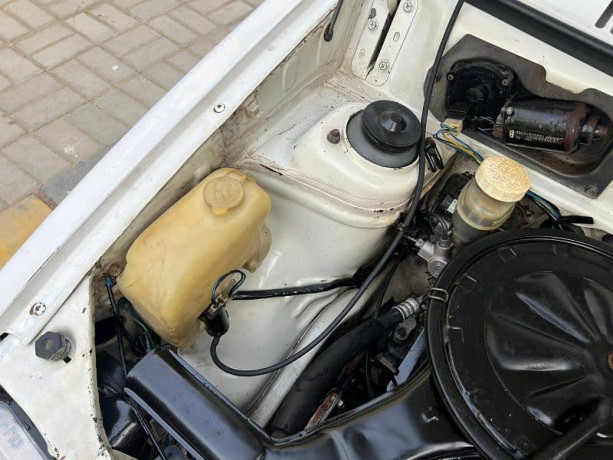suzuki-mehran-20102011-total-original-big-13