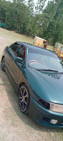 mitsubishi-lancer-1997-big-6