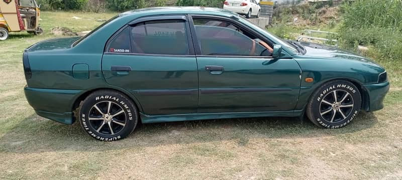 mitsubishi-lancer-1997-big-3