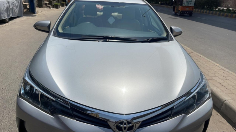 toyota-corolla-big-0