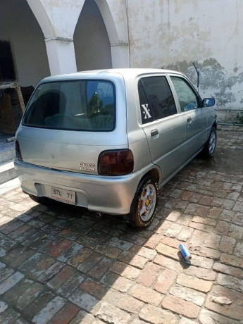 daihatsu-cuore-2001-big-1