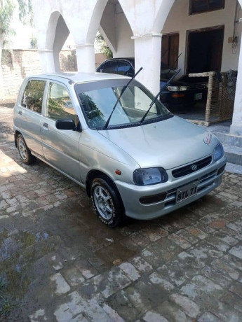 daihatsu-cuore-2001-big-2