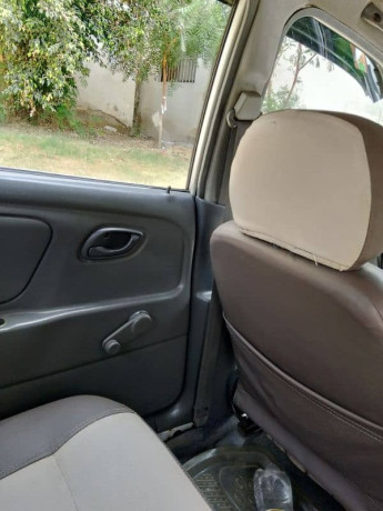 suzuki-alto-2012-big-11