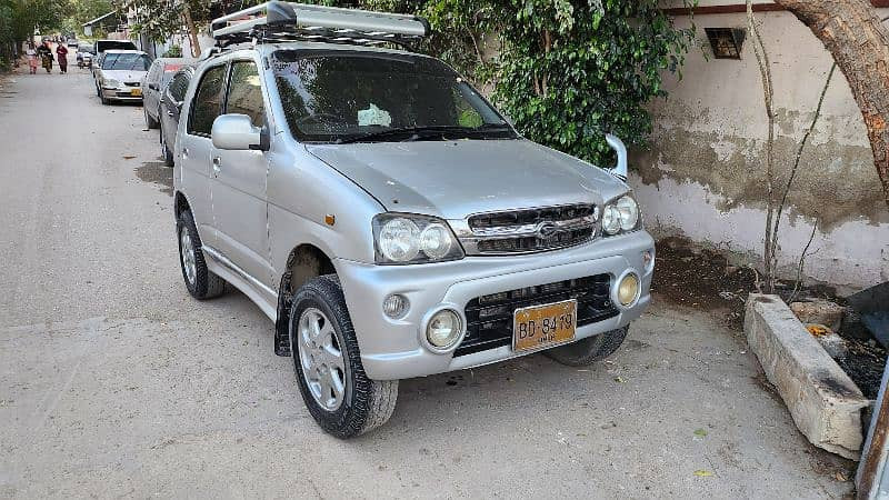 daihatsu-terios-kid-2004-big-0