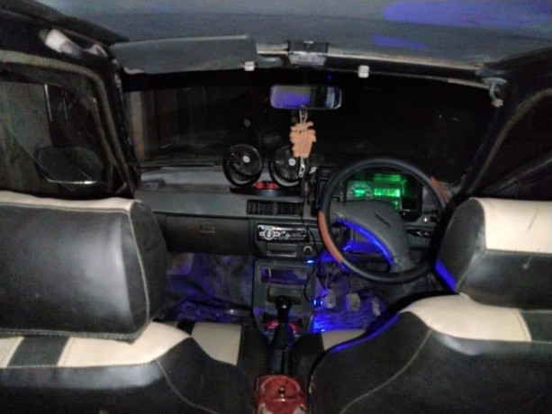 suzuki-mehran-vxr-1990-big-4