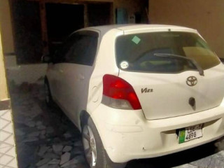 toyota-vitz-2009