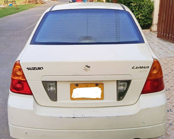 suzuki-liana-2006-big-9