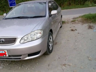 toyota-corolla-se-saloon-2003