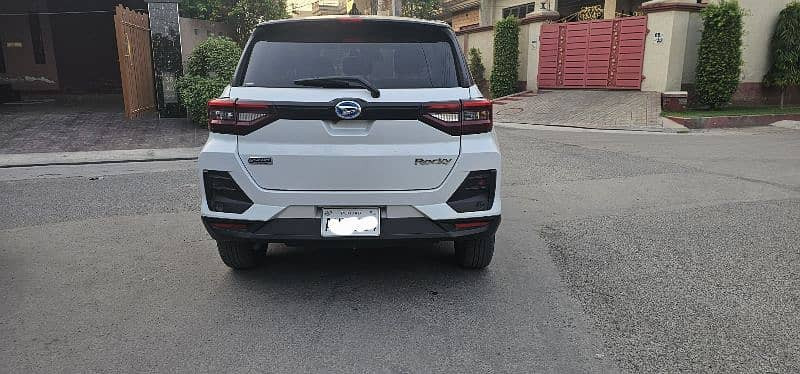 toyota-raize-rocky-20222025-z-package-25-plus-average-hybrid-big-7