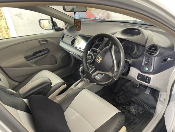 honda-insight-20102013-hybrid-maintained-100-big-8