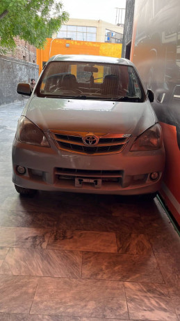 toyota-avanza-15-big-2