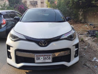 toyota-c-hr-gr-sports-edition-top-of-the-line-package-new-shape