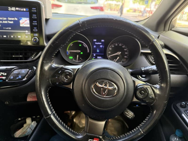 toyota-c-hr-gr-sports-edition-top-of-the-line-package-new-shape-big-7