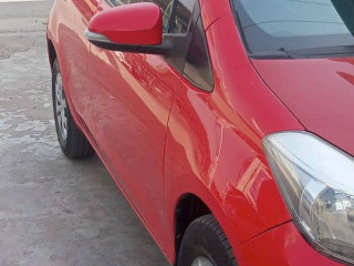 toyota-vitz-2012