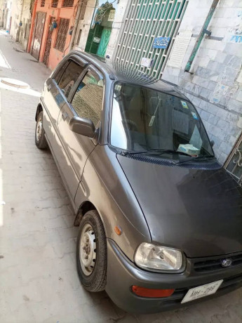 daihatsu-cuore-2007-big-4