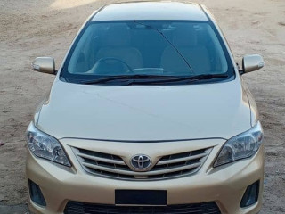 toyota-corolla-gli-2013