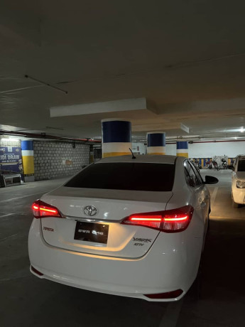 toyota-yaris-13-ativ-mt-big-0