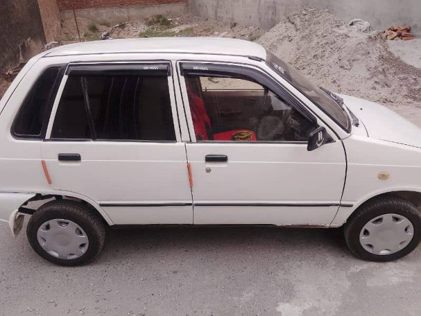 suzuki-mehran-2010-big-1
