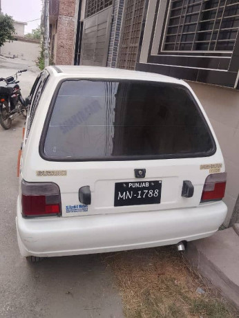suzuki-mehran-2010-big-3