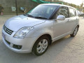 suzuki-swift-dlx-small-5