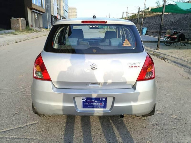 suzuki-swift-dlx-big-3