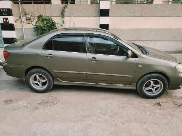toyota-corolla-se-saloon-2002-big-5