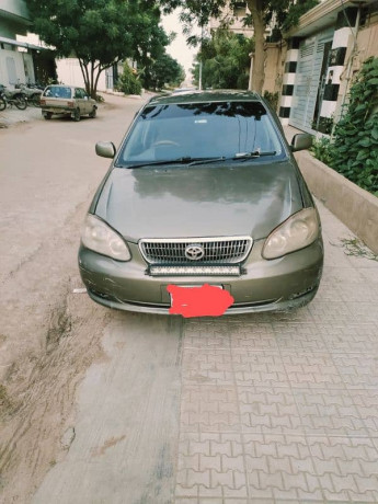toyota-corolla-se-saloon-2002-big-4