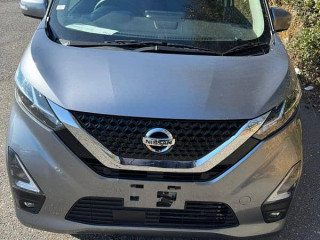 nissan-dayz-highway-star-2022