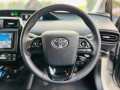 toyota-prius-s-2021-small-2