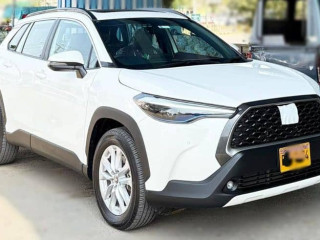 toyota-corolla-2024