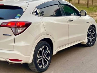 honda-vezel-z