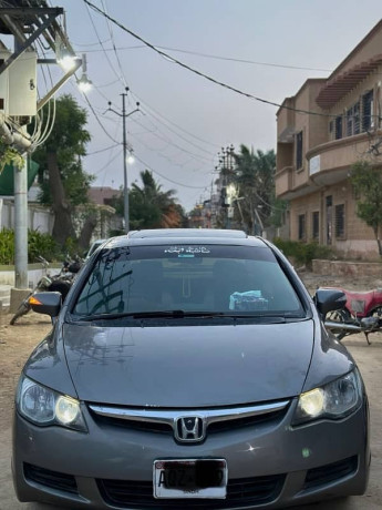 honda-civic-oriel-top-of-the-line-ug-2008-big-0