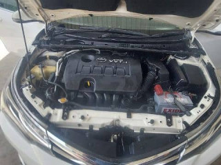 toyota-altis-grande