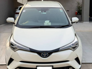 toyota-chr-g-led
