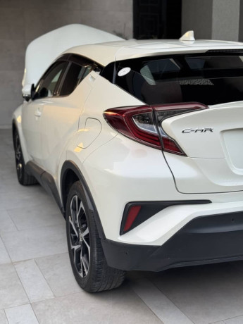 toyota-chr-g-led-big-3