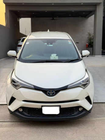 toyota-chr-g-led-big-0