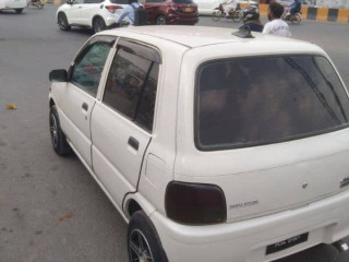 daihatsu-cuore-2007