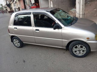 daihatsu-cuore-2004