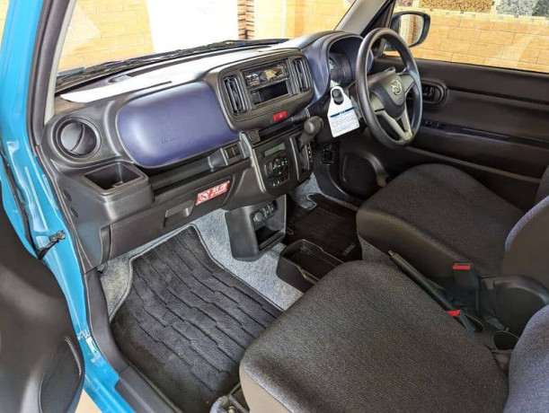 suzuki-alto-2023-big-6