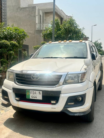 hilux-vigo-champ-big-1