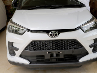 toyota-raize-g