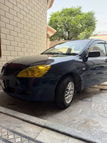 mitsubishi-lancer-gl-13-big-2