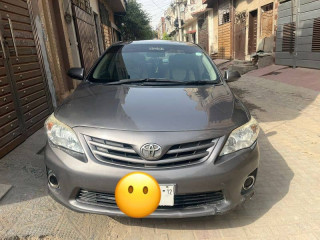 toyota-corolla-gli-2012