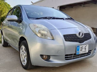 toyota-vitz-2007
