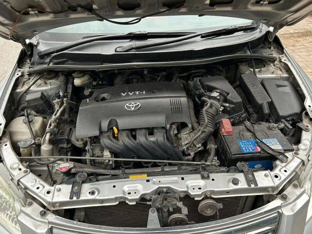 toyota-corolla-axio-20072013-big-18