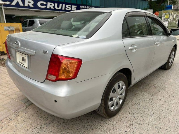 toyota-corolla-axio-20072013-big-5