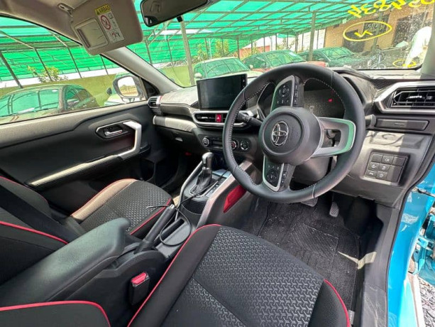 toyota-raize-z-package-20202015-big-8