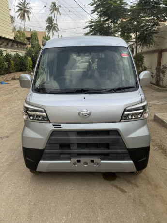 daihatsu-hijet-2020-half-cruise-same-clipper-every-scrum-wagon-mira-big-0