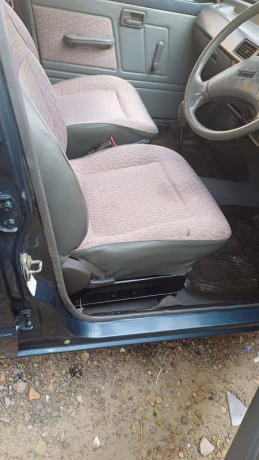 suzuki-mehran-vxr-2013-big-6
